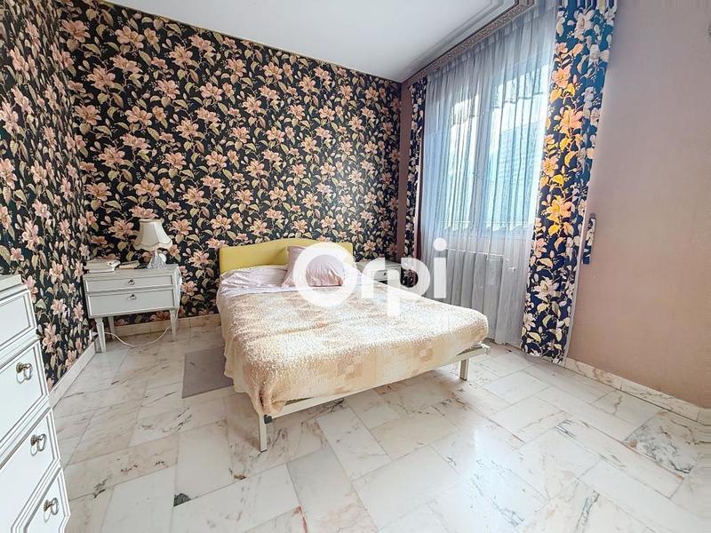 Maison - 167 m² - 6 pièces