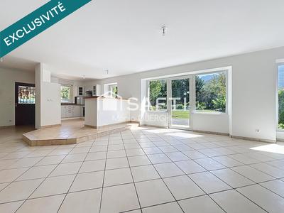 Maison - 300 m² - 10 pièces