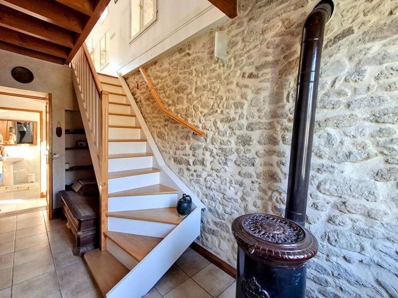 Maison - 225 m² - 7 pièces