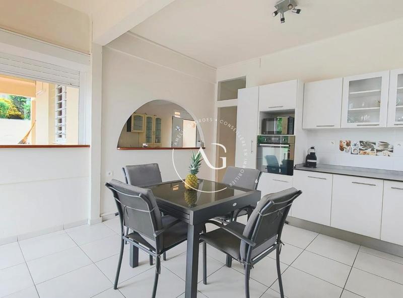 Villa - 177 m² - 5 pièces