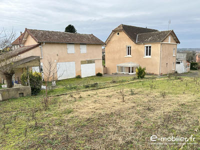 Maison - 180 m² - 9 pièces