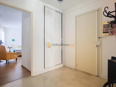 Appartement - 80 m² - 3 pièces