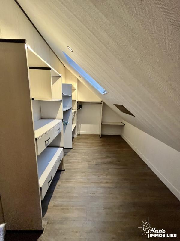 Maison - 218 m² - 8 pièces