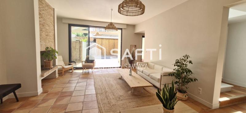 Maison - 241 m² - 7 pièces