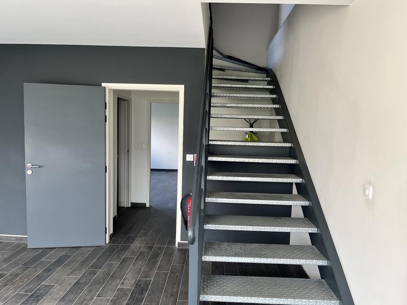 Local d'activités - 1 300 m²