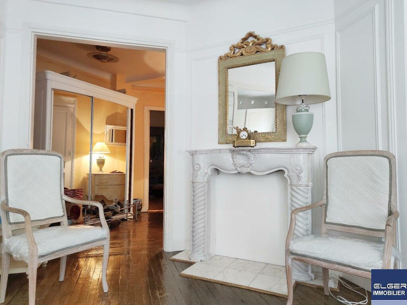 Appartement - 84 m² - 5 pièces