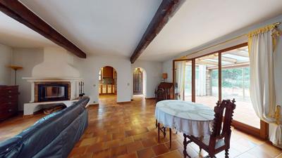 Maison - 180 m² - 6 pièces