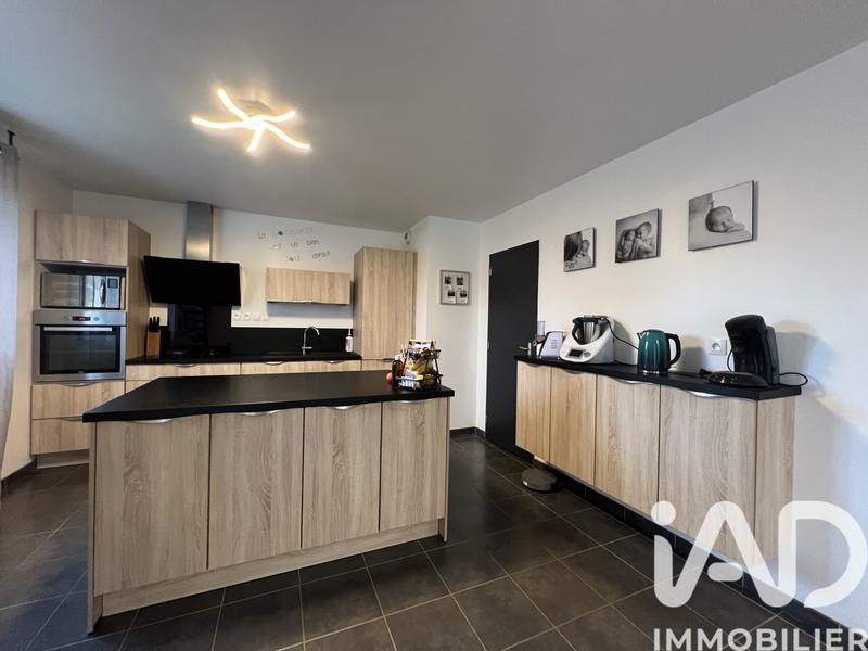 Maison - 104 m² - 5 pièces