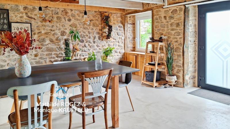 Maison - 95 m² - 4 pièces