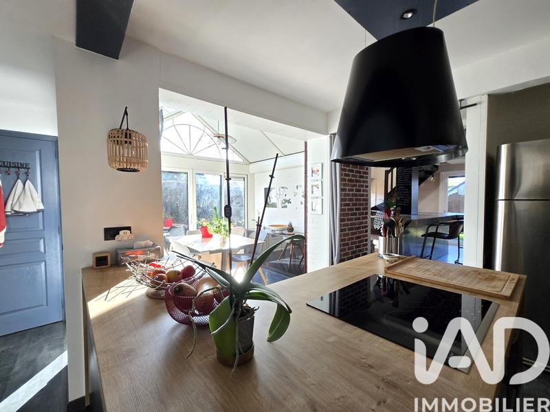 Maison - 208 m² - 8 pièces