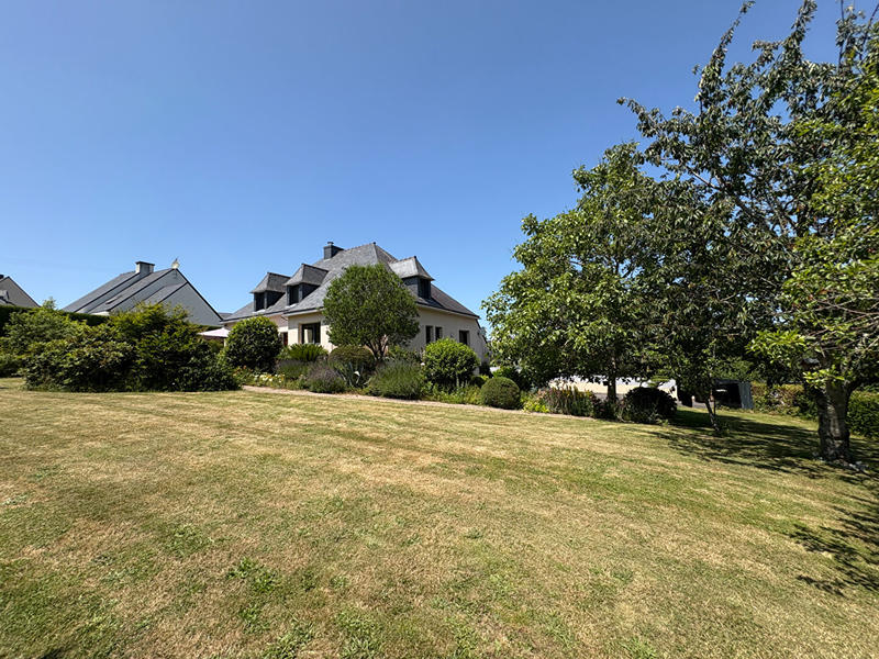 Maison - 175 m² - 7 pièces