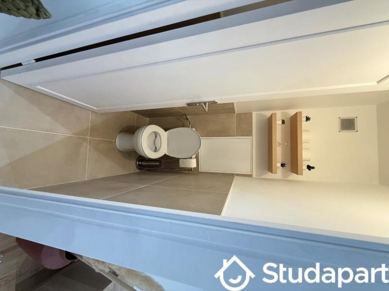 Chambre - 9 m² - 1 pièce