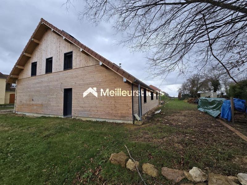 Maison - 228 m² - 8 pièces