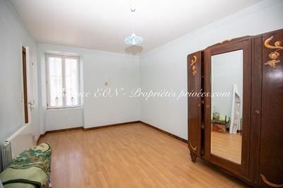 Maison - 97 m² - 4 pièces