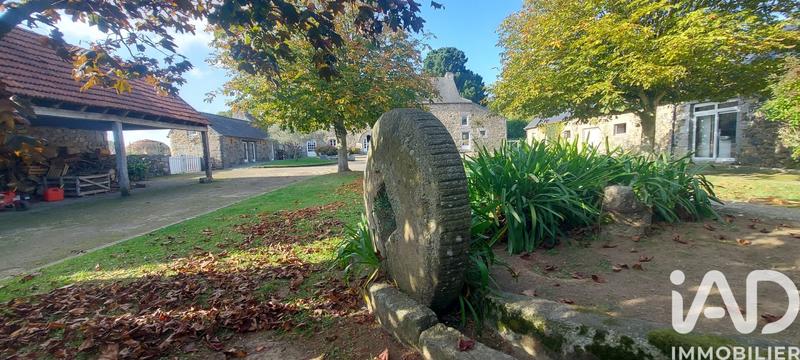 Maison - 392 m² - 15 pièces