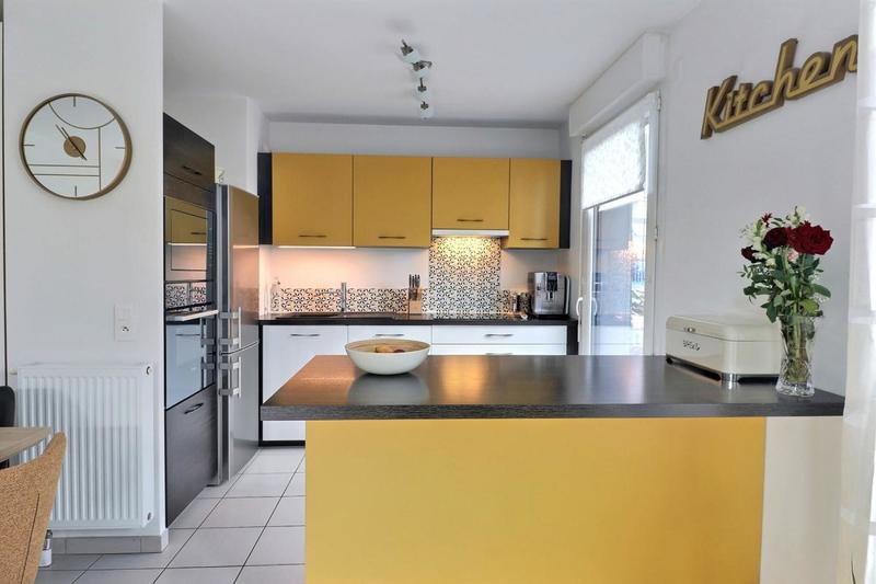 Appartement - 95 m² - 5 pièces