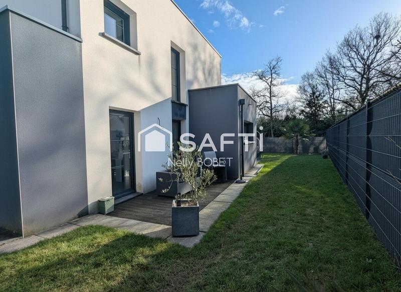 Maison - 95 m² - 5 pièces