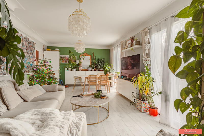 Maison traditionnelle - 129 m² - 7 pièces