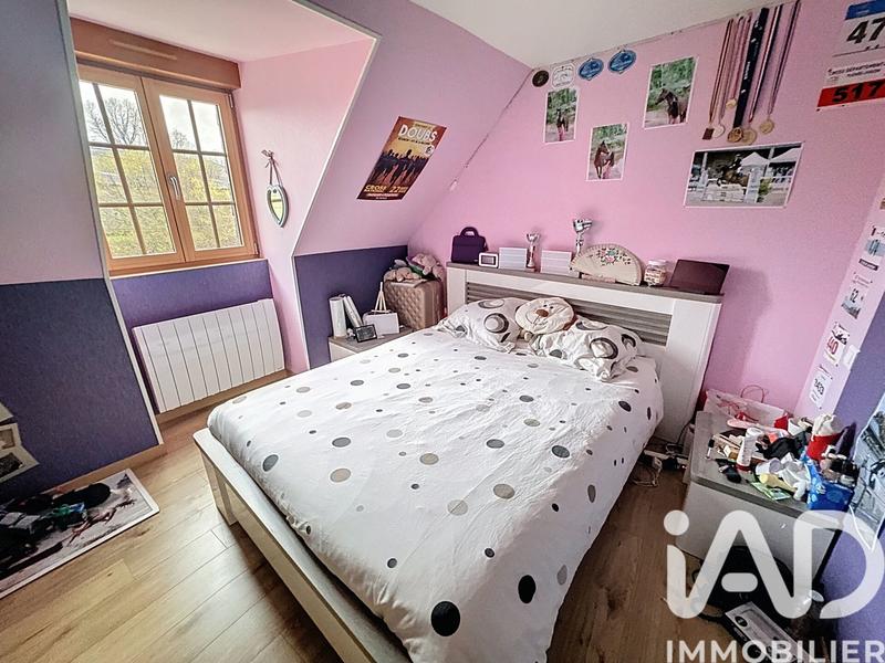 Maison - 180 m² - 8 pièces