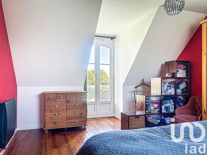 Maison - 202 m² - 8 pièces