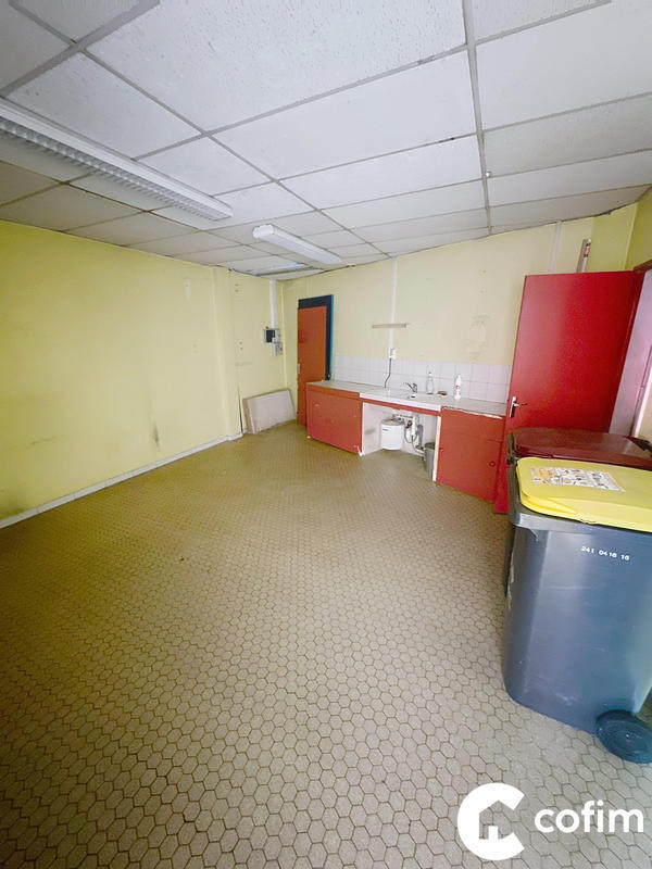 Local commercial - 97 m²