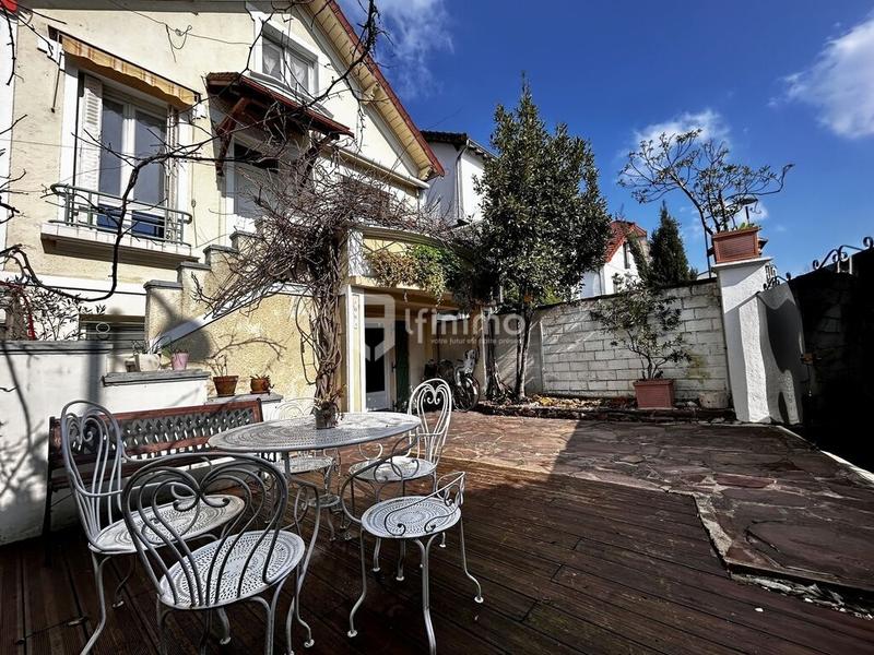 Maison - 100 m² - 4 pièces