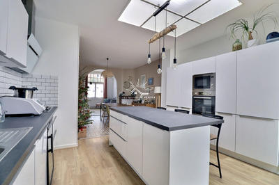 Maison - 96 m² - 5 pièces