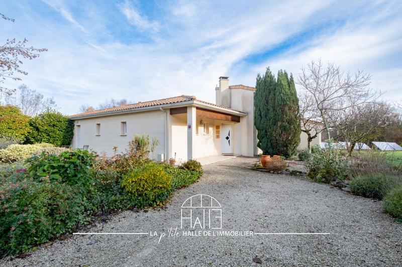 Villa - 250 m² - 13 pièces