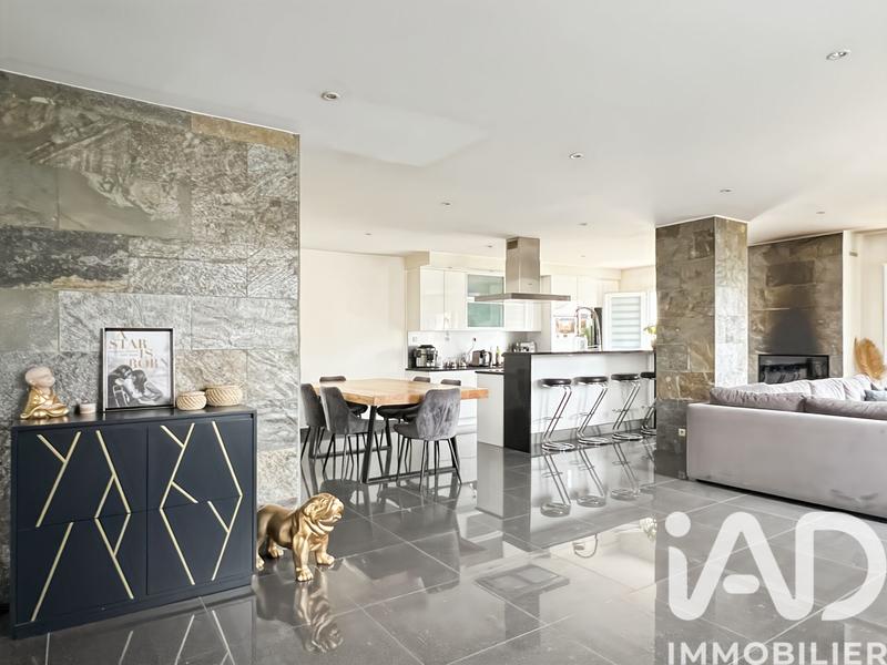 Maison - 128 m² - 6 pièces