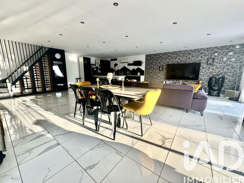 Maison de maîtres - 145 m² - 6 pièces