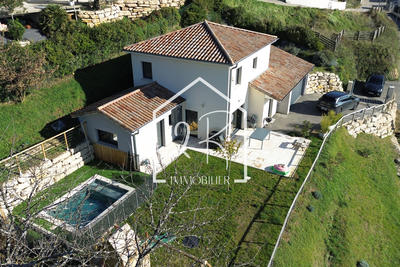 Maison - 114 m² - 5 pièces