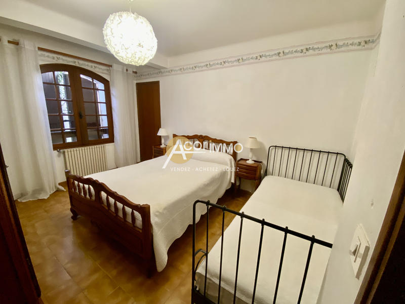 Maison - 200 m² - 6 pièces