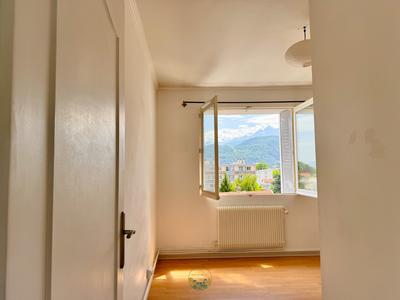 Appartement - 76 m² - 3 pièces