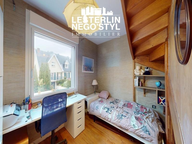 Maison - 190 m² - 6 pièces