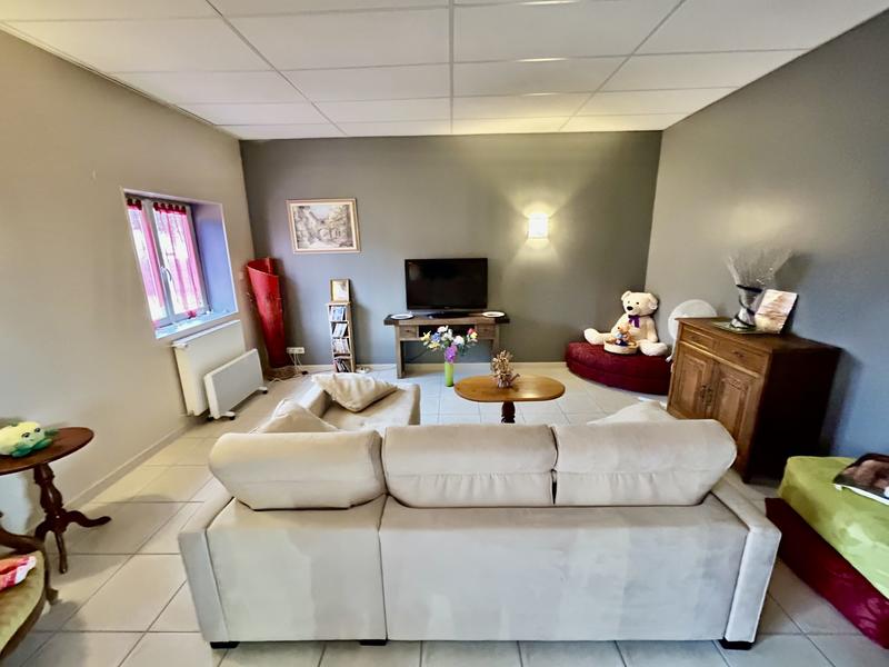 Maison - 196 m² - 8 pièces