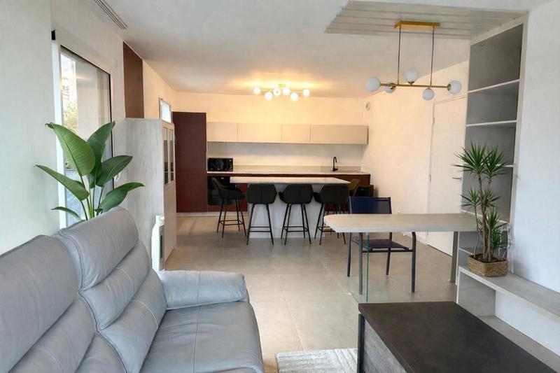 Appartement - 70 m² - 3 pièces