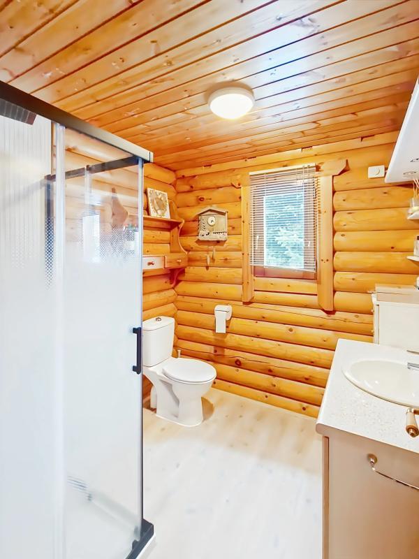 Châlet - 287 m² - 8 pièces