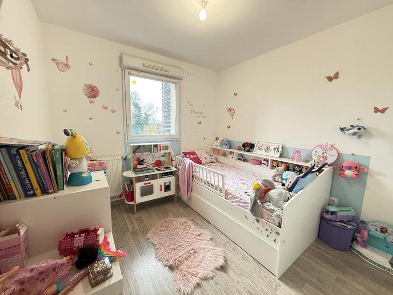 Appartement - 80 m² - 4 pièces