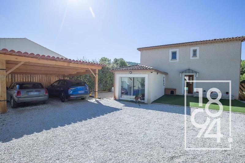 Maison - 120 m² - 4 pièces