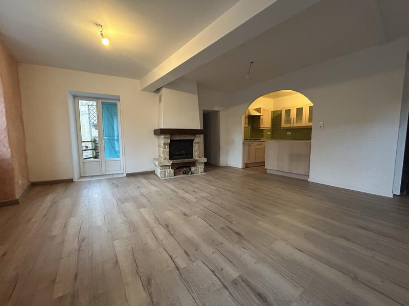 Maison - 90 m² - 6 pièces