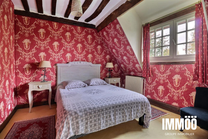 Maison - 268 m² - 12 pièces