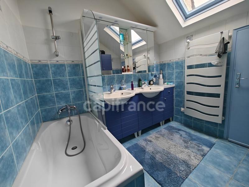 Maison - 121 m² - 5 pièces