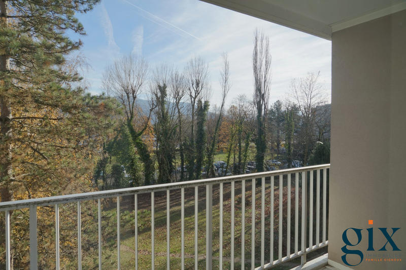 Appartement - 91 m² - 4 pièces