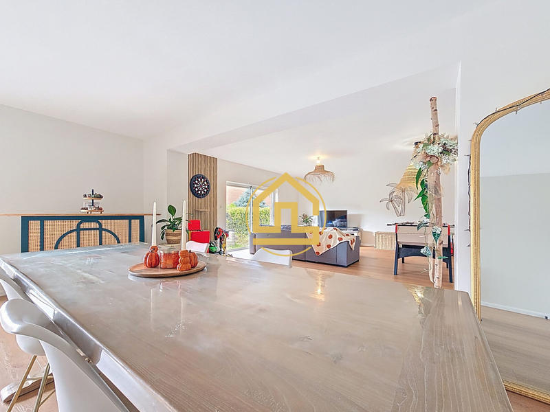 Maison - 151 m² - 4 pièces