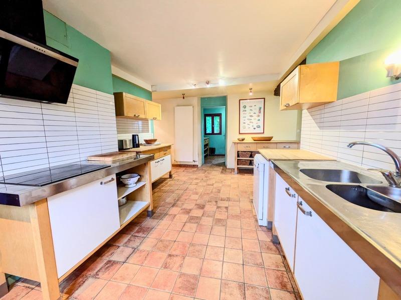 Maison - 207 m² - 7 pièces