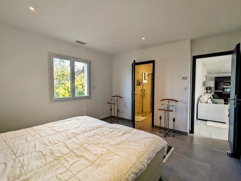 Maison - 163 m² - 5 pièces