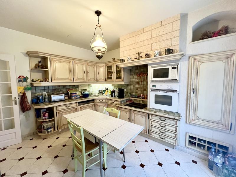 Maison - 200 m² - 6 pièces