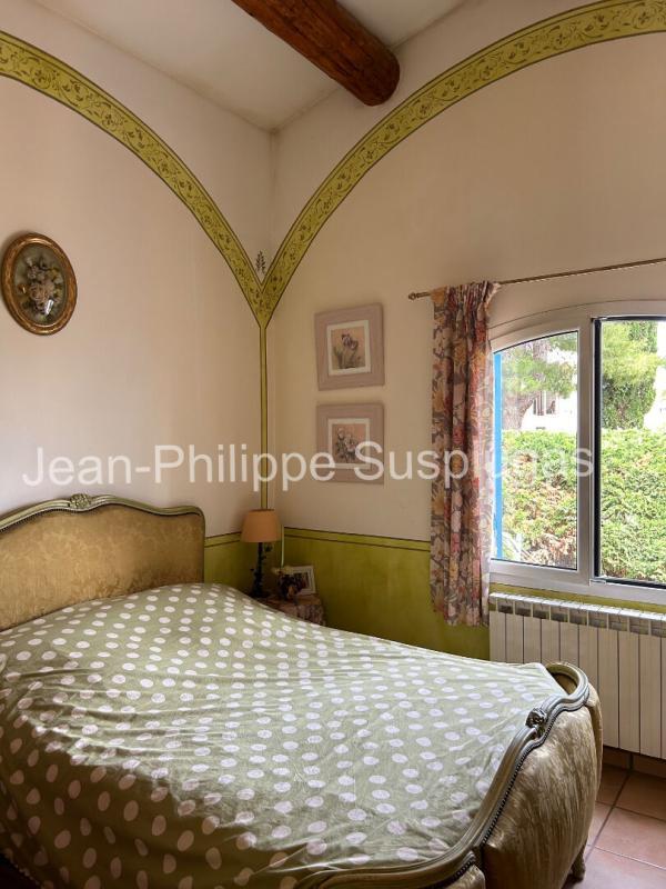 Maison - 180 m² - 7 pièces