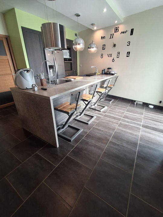 Maison - 178 m² - 5 pièces