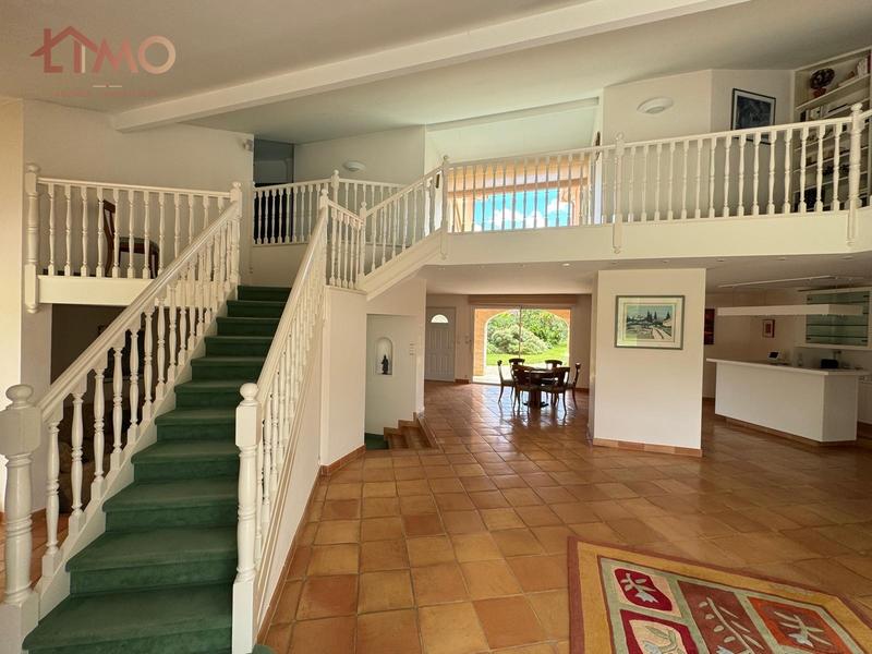 Maison - 344 m² - 7 pièces